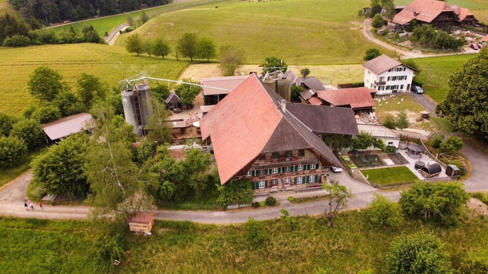Ferienwohnung Auf Bauernhof Mit Hotpot Und Sauna Sumiswald Экстерьер фото